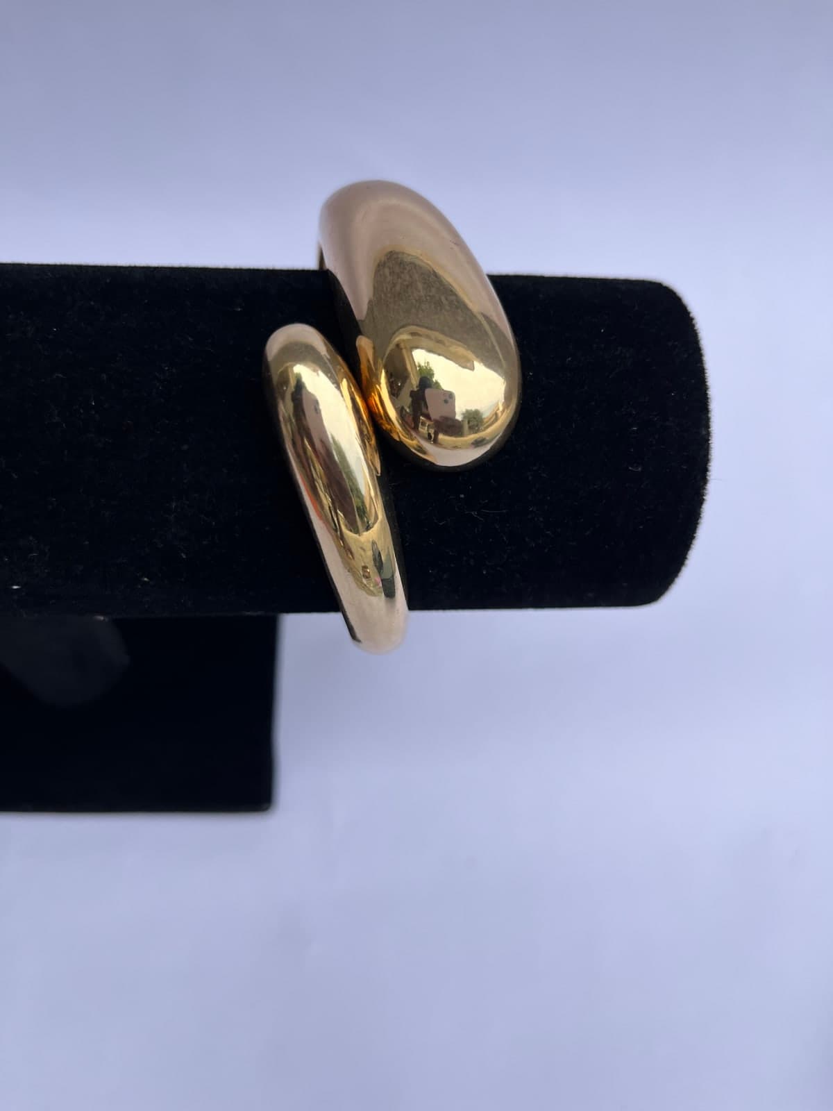 Gold chunky bangle