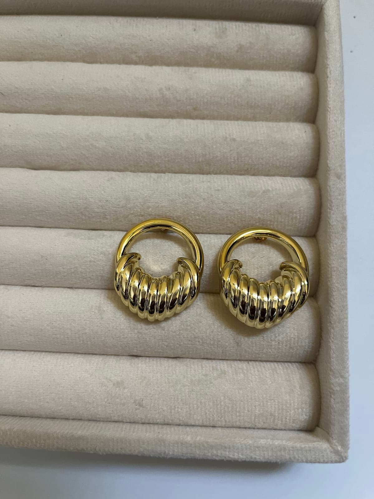 Fashion Gold simple earring set